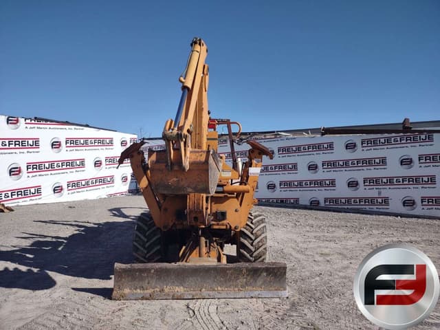 Image of Case 660 equipment image 1