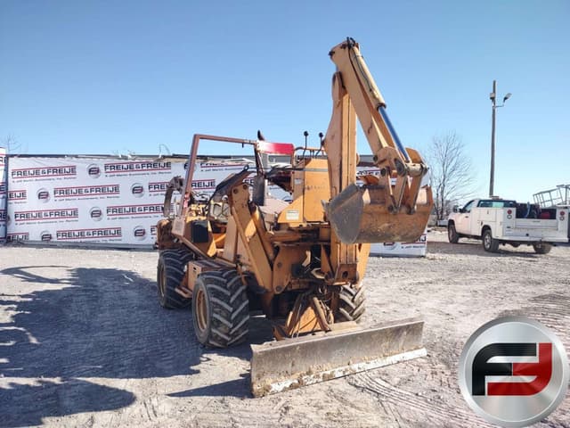 Image of Case 660 equipment image 2