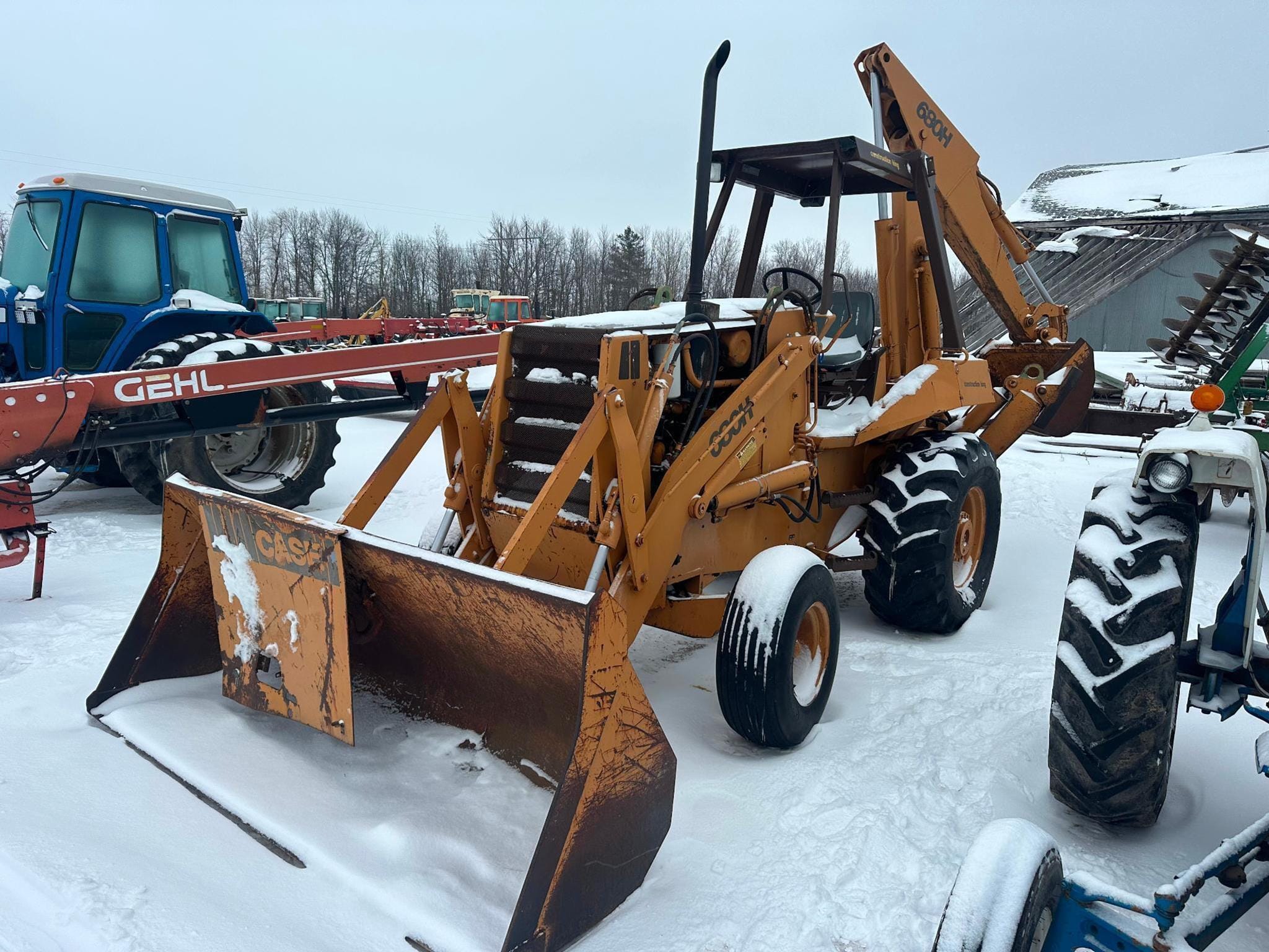 Case 680H Equipment Image0