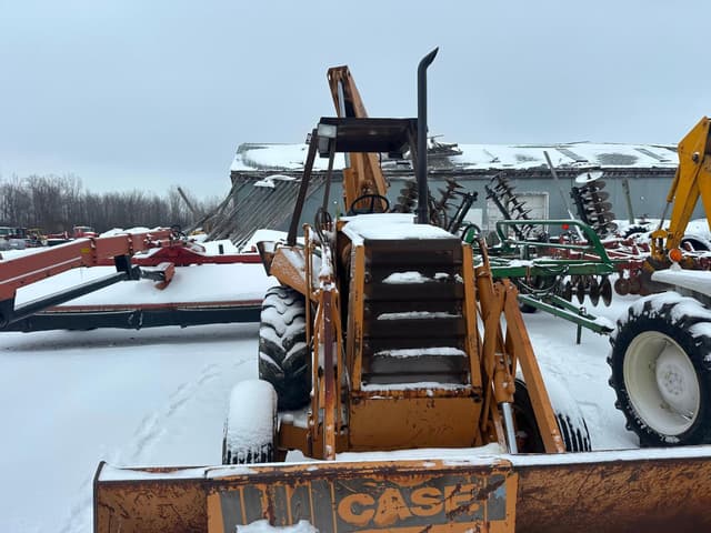 Image of Case 680H equipment image 2