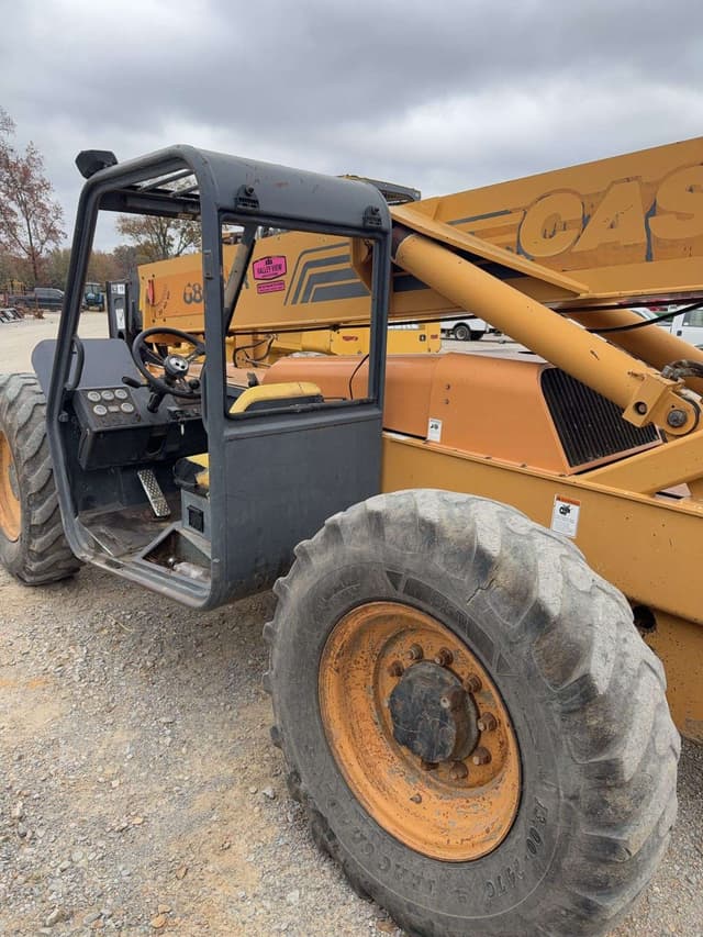 Image of Case 686G equipment image 4