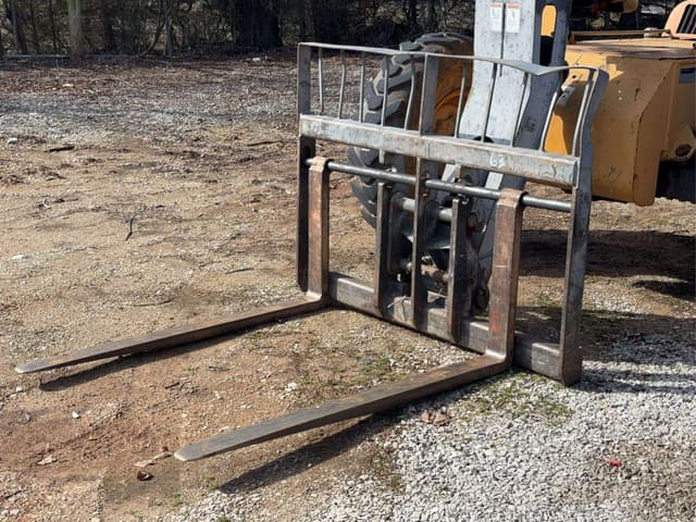 Image of Case 686G equipment image 2