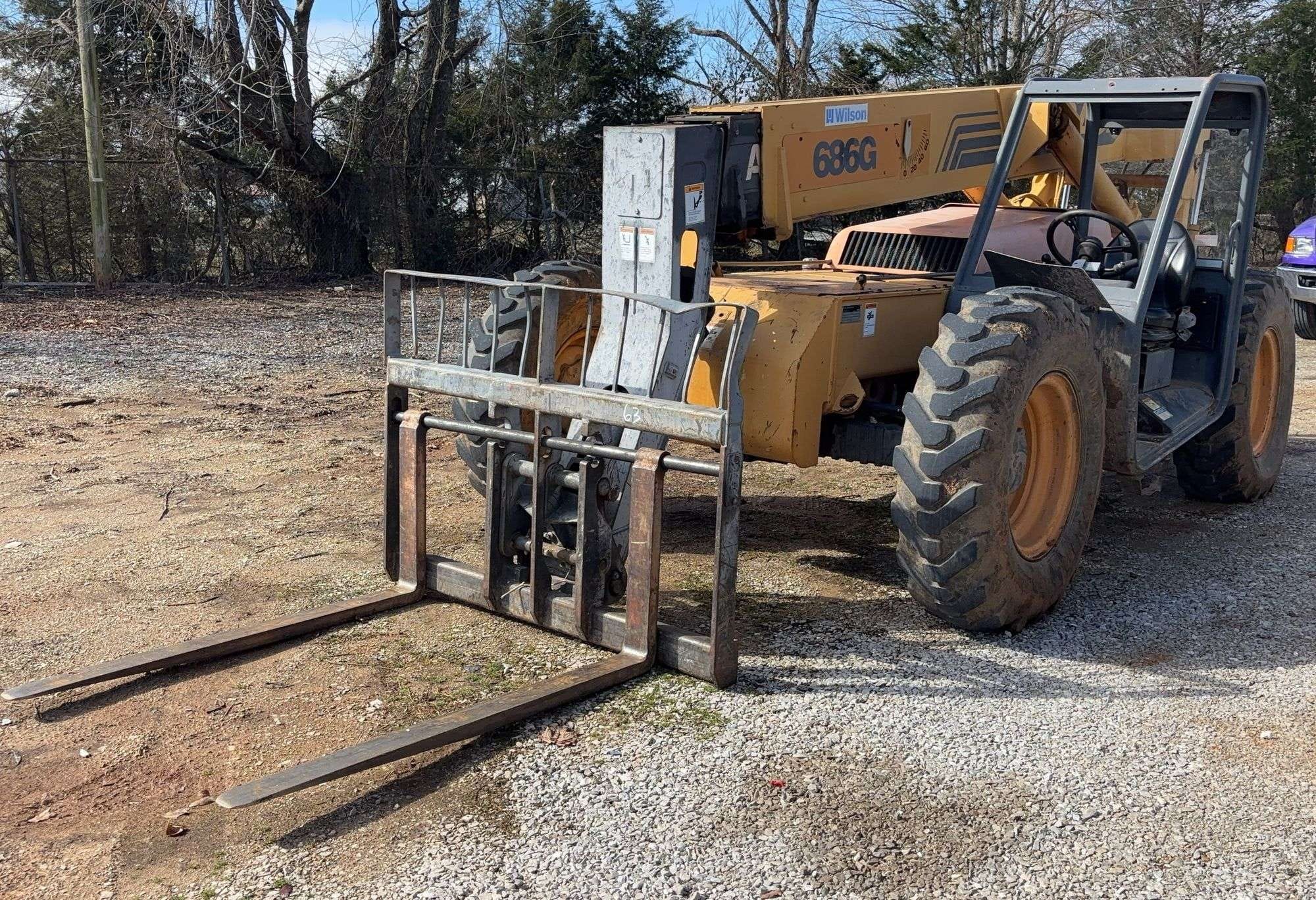 Case 686G Equipment Image0