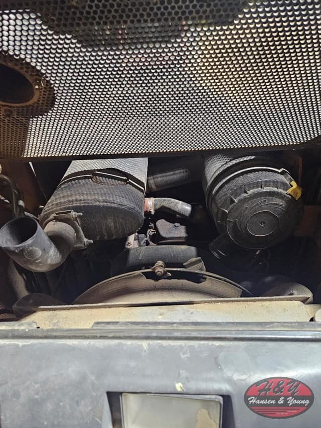 Image of Case 70XT equipment image 4