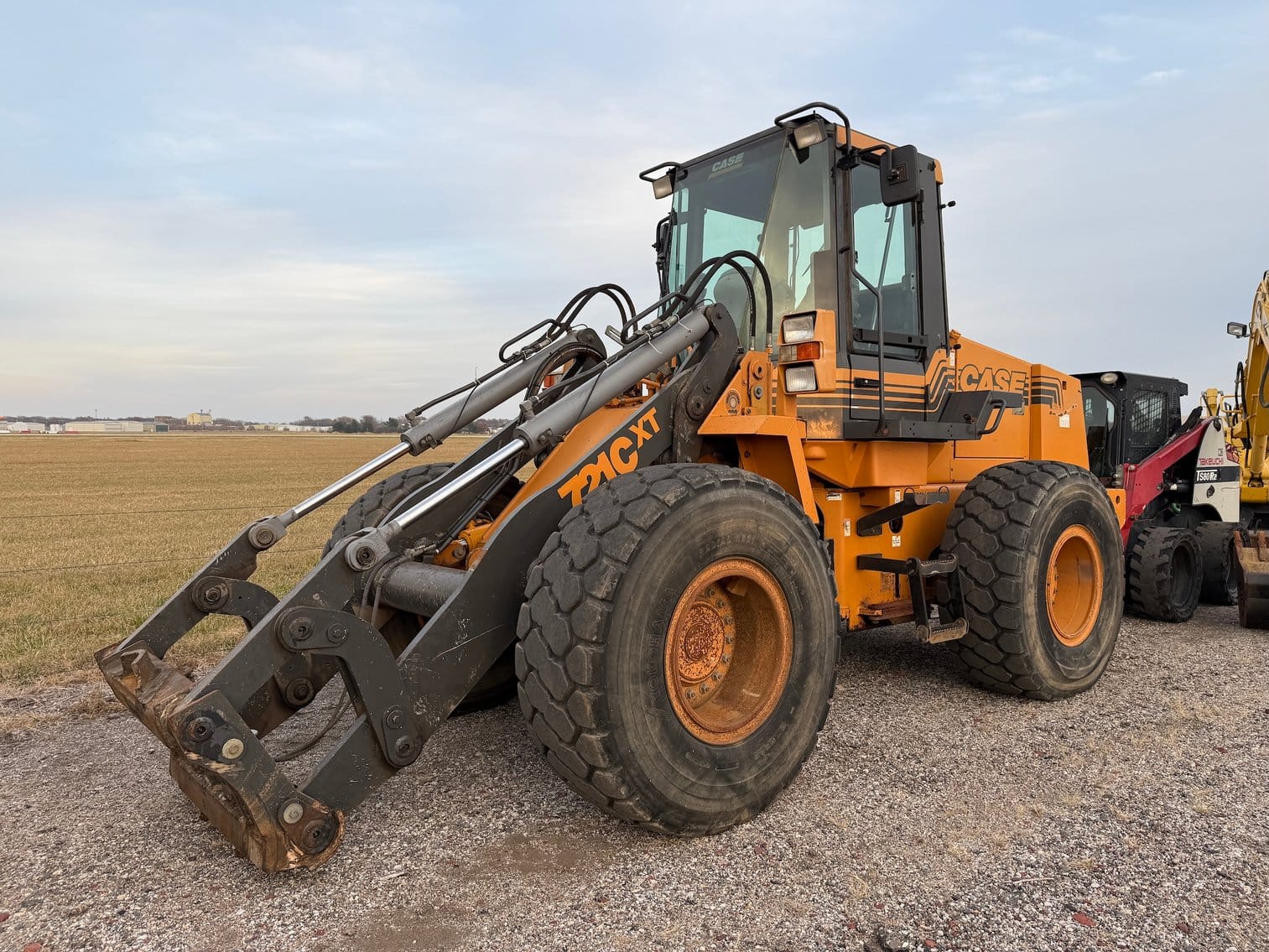 Case 721CXT Equipment Image0