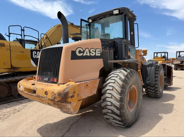 Image of Case 721E equipment image 2