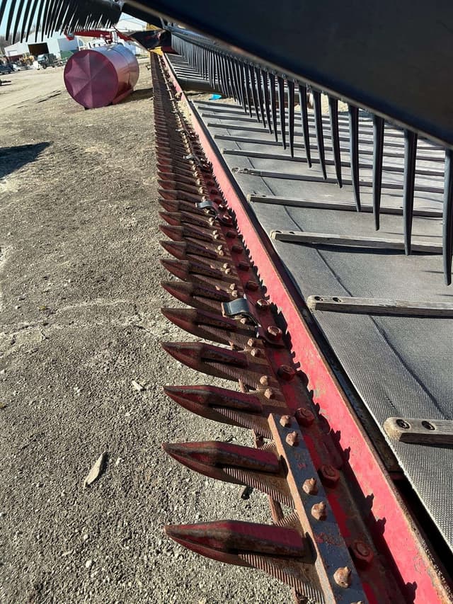 Image of Case IH 725 equipment image 4