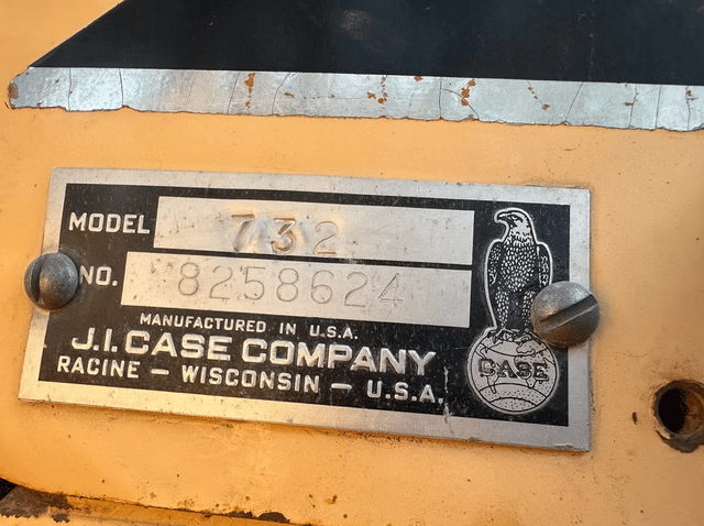 Image of J.I. Case 730 equipment image 4