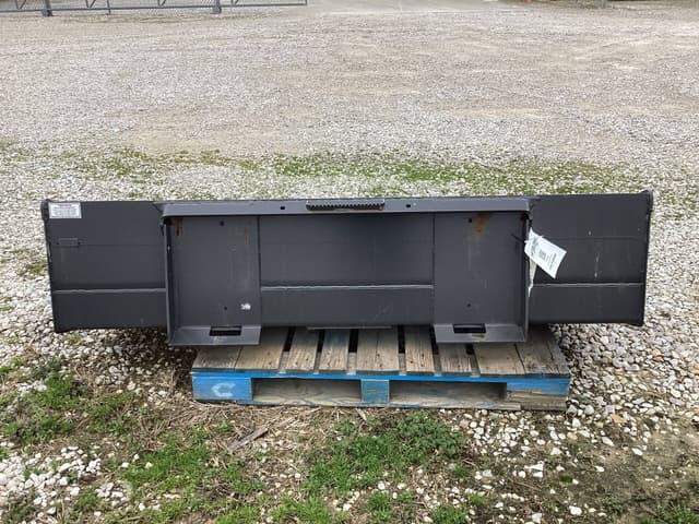 Image of Case HD Bucket equipment image 3