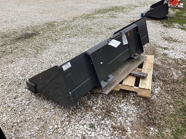 Image of Case HD Bucket equipment image 4