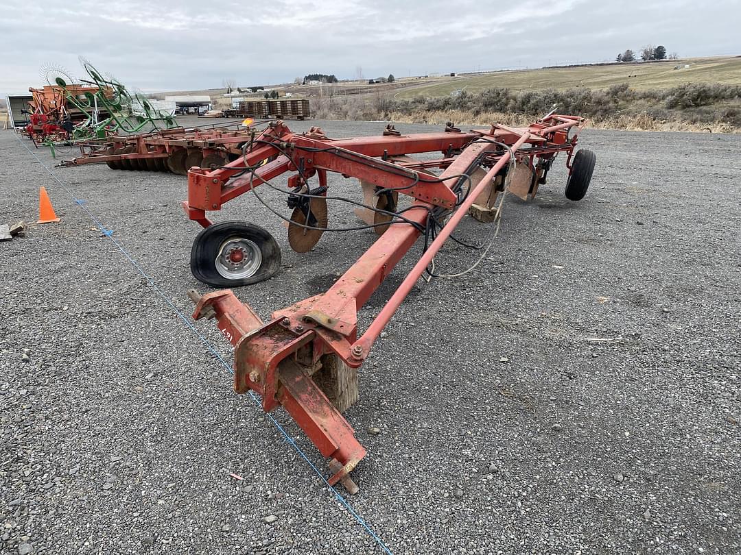 Image of Case IH 7500 Primary image