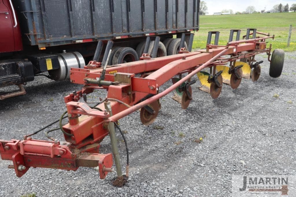 Image of Case IH 7500 Primary image