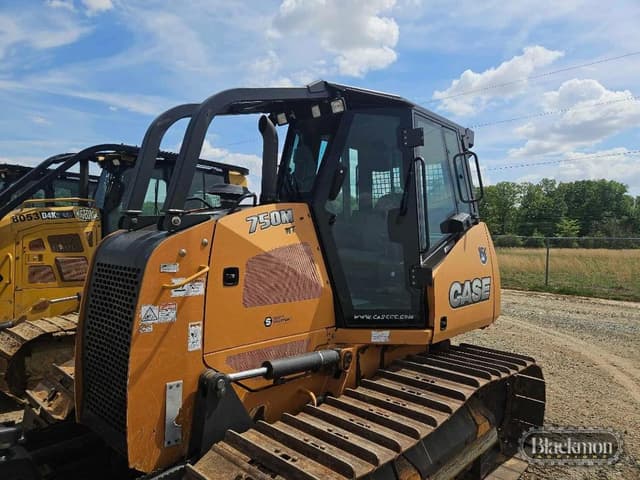 Image of Case 750M equipment image 1