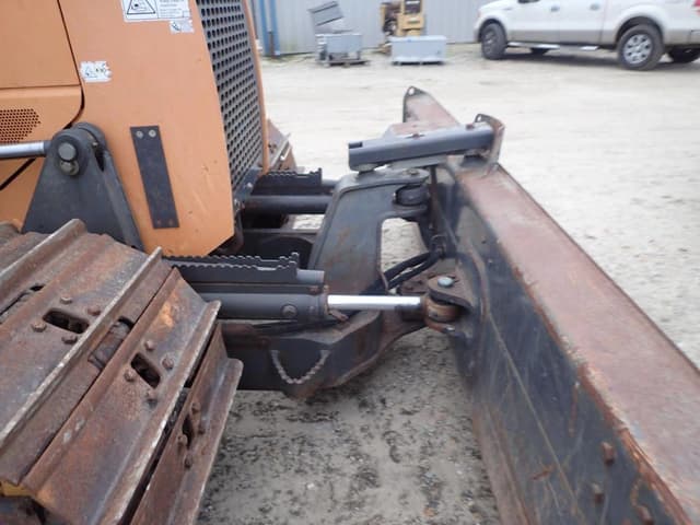 Image of Case 750M equipment image 3