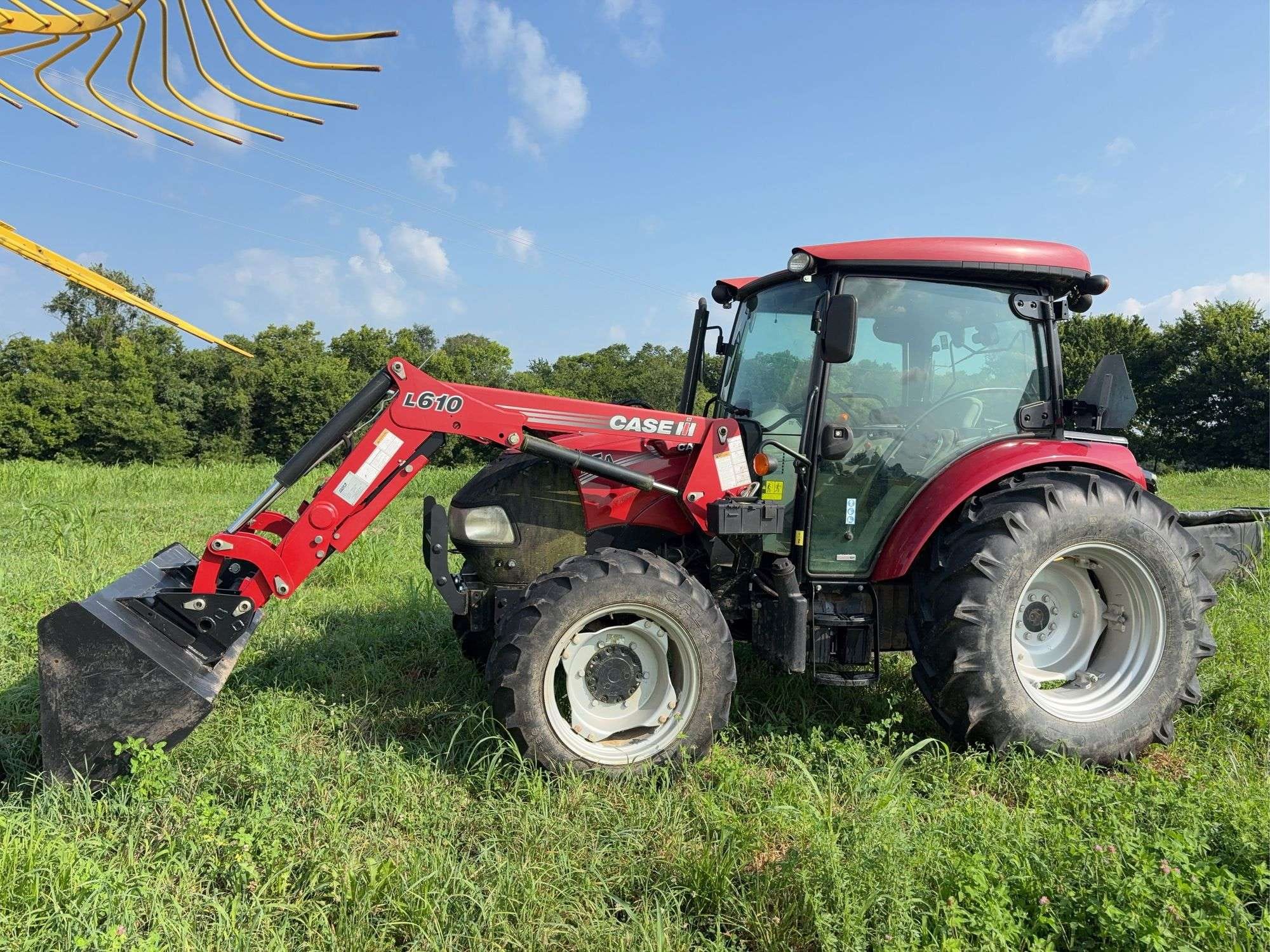 Case IH Farmall 75A Equipment Image0