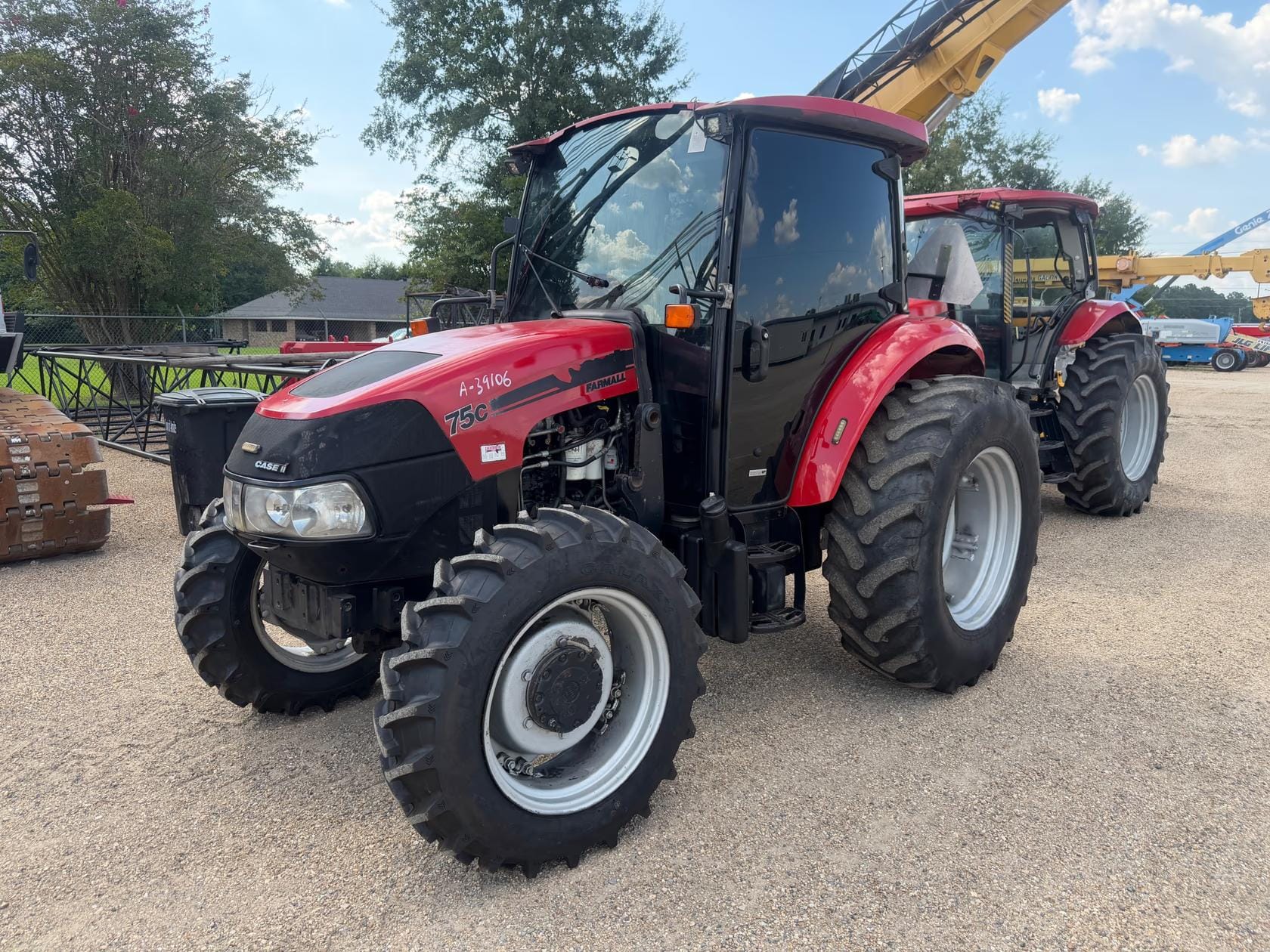 Case IH Farmall 75C Equipment Image0