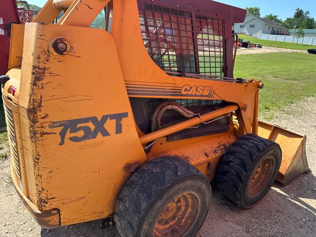 Image of Case 75XT equipment image 4