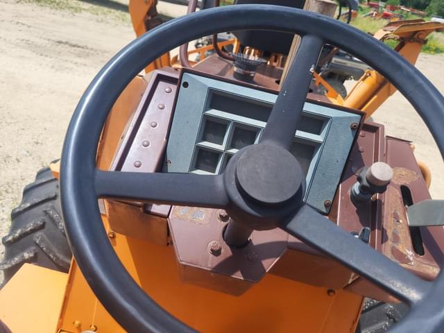 Image of Case 760 equipment image 4