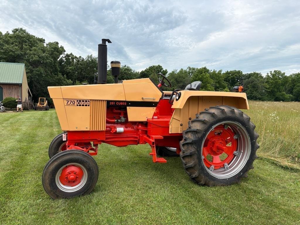 Main image J.I. Case 770