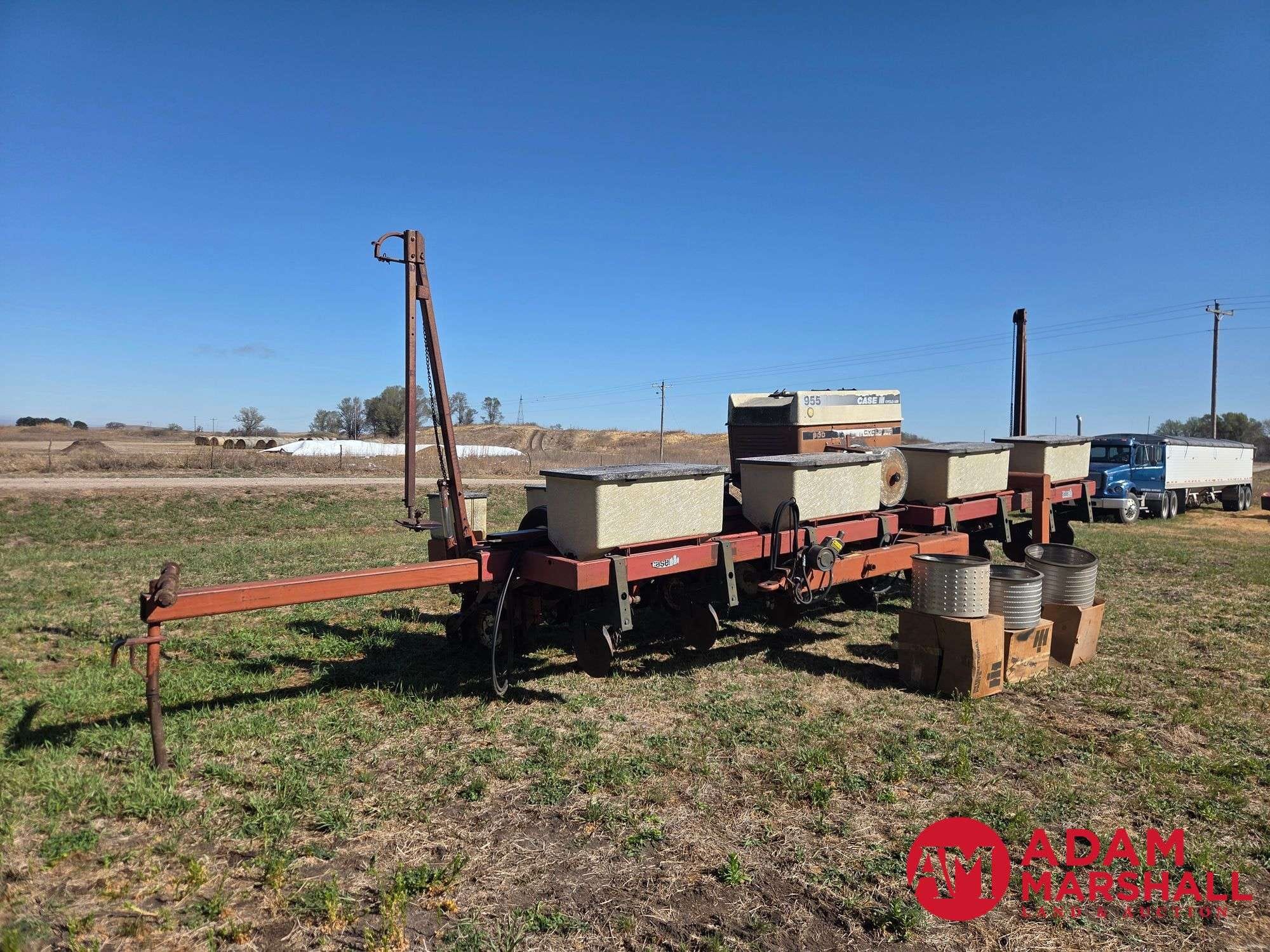 Case IH 800 Cyclo Air Equipment Image0