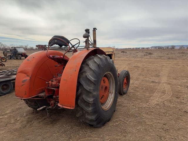 Image of Case 802-B equipment image 2