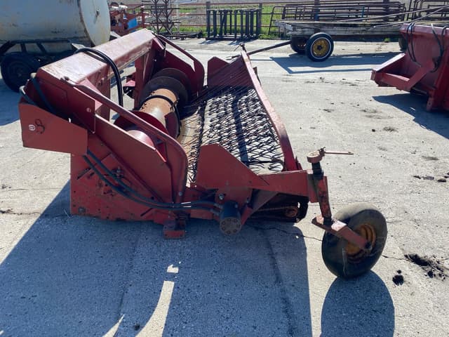 Image of International Harvester 810-10 equipment image 3