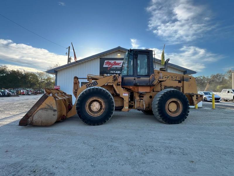 Image of Case 821B Primary image