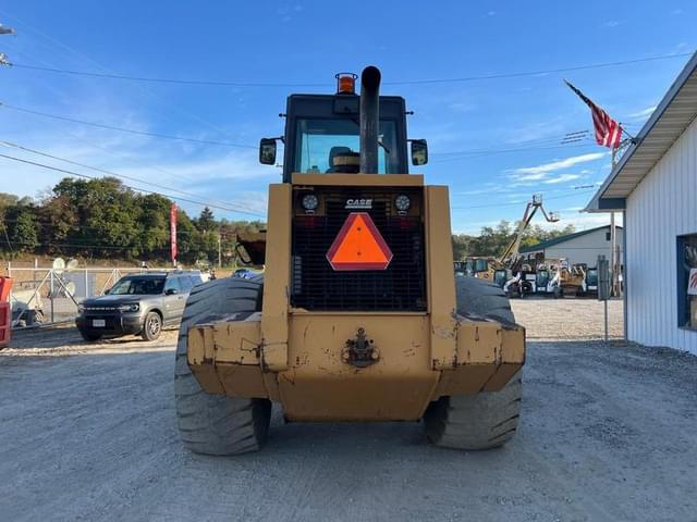 Image of Case 821B equipment image 3