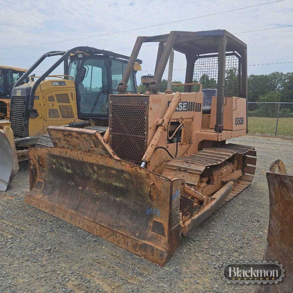 Case 850B Equipment Image0