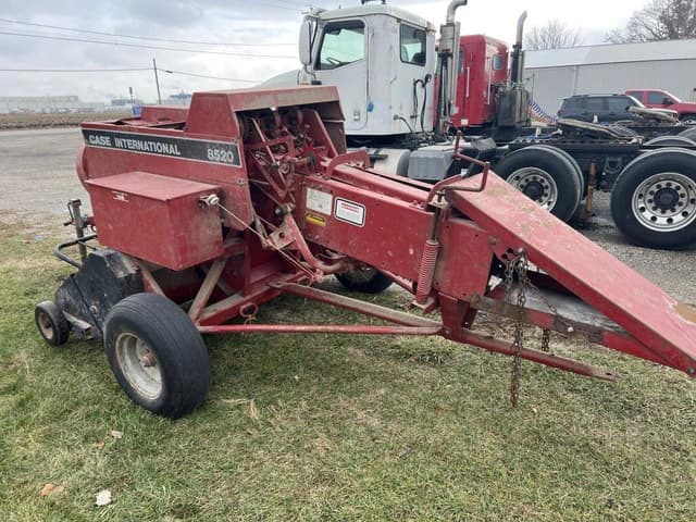 Image of Case IH 8520 equipment image 2