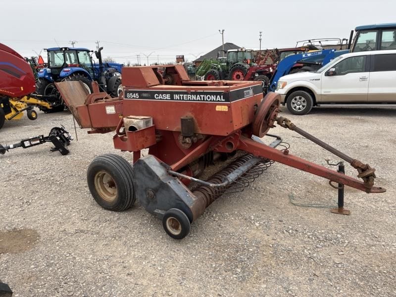 Case 8545 Equipment Image0