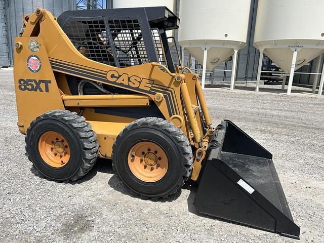 Image of Case 85XT equipment image 1