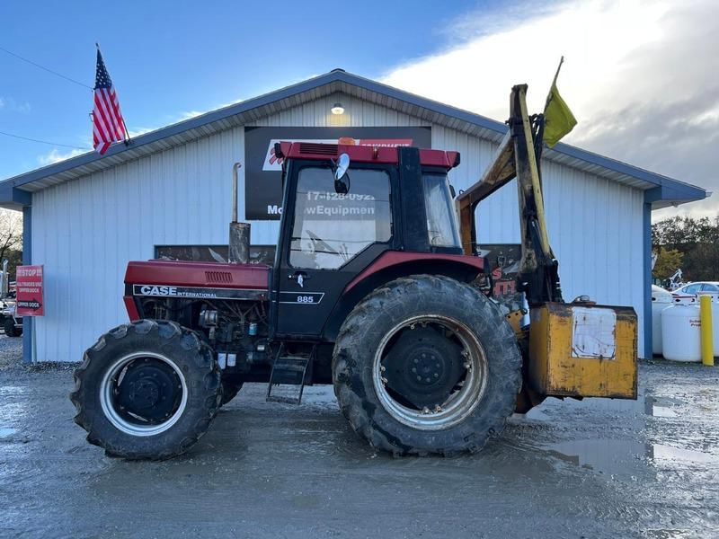 International Harvester 885 Equipment Image0