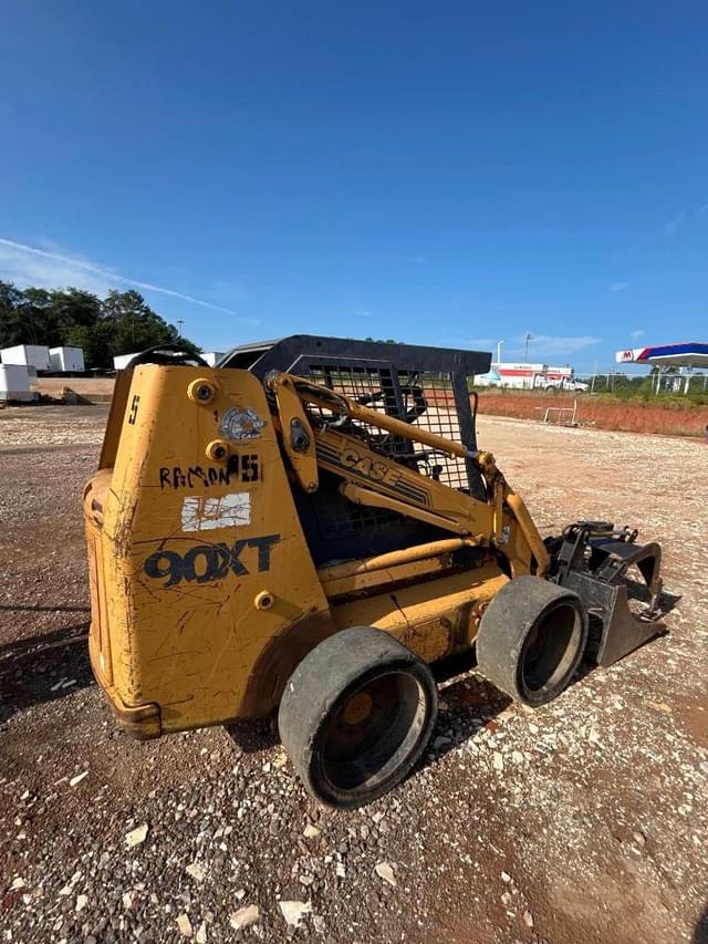 Image of Case 90XT equipment image 3