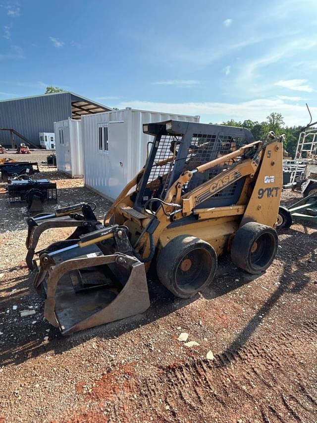 Image of Case 90XT equipment image 1