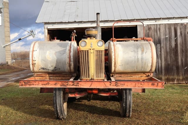 Image of Case 930 equipment image 2