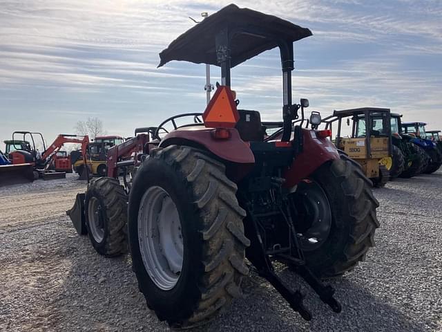 Image of Case IH Farmall 95 equipment image 3