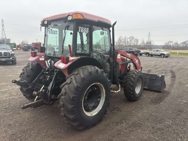 Image of Case IH Farmall 95C equipment image 4