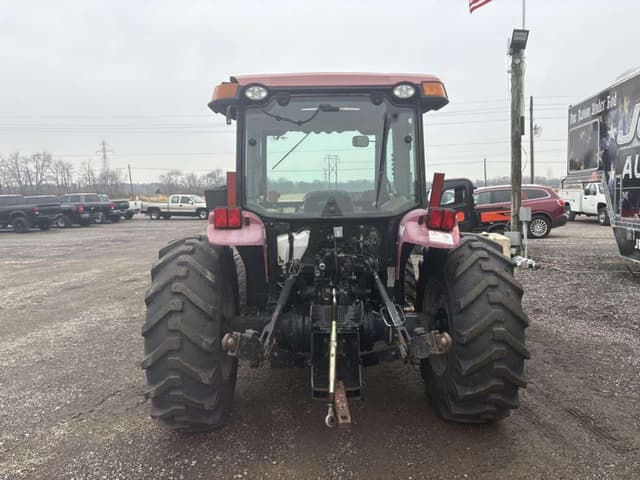 Image of Case IH Farmall 95C equipment image 3