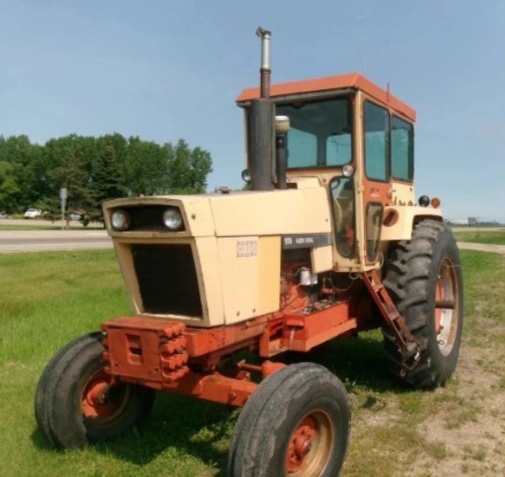 J.I. Case 970 Equipment Image0