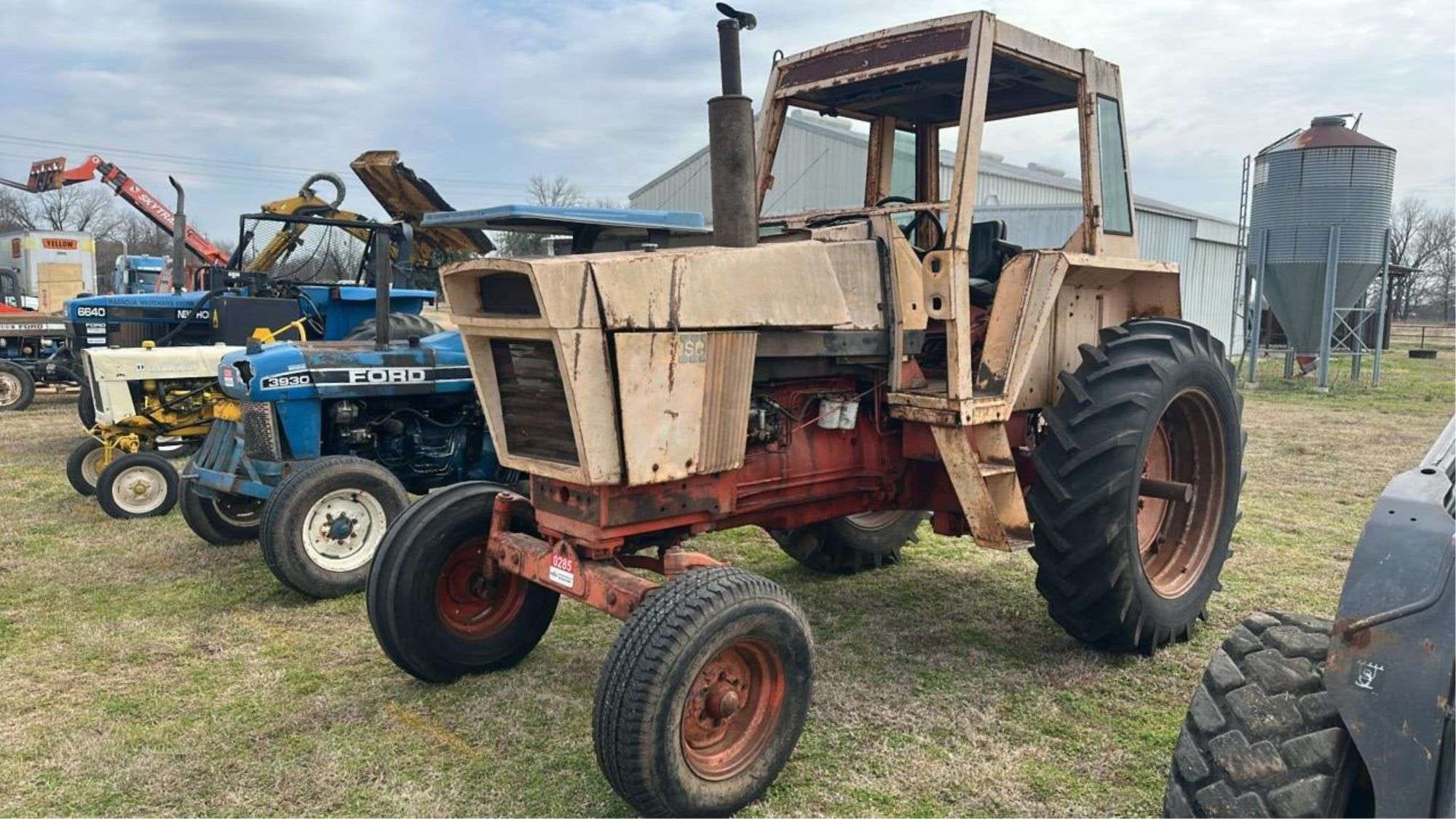 J.I. Case 970 Equipment Image0