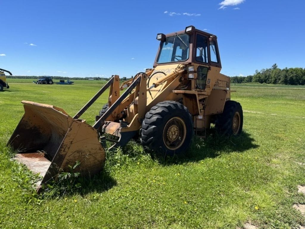 Case W20C Equipment Image0