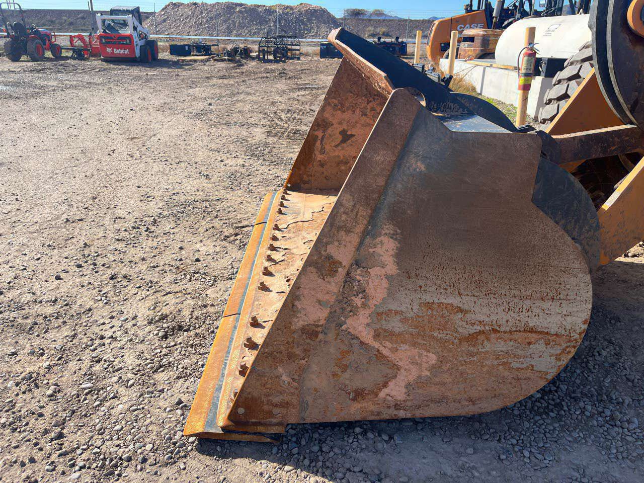 Case Bucket Equipment Image0