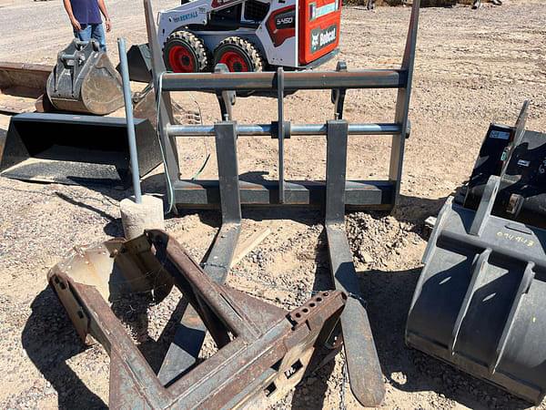 Image of Case 47803651 equipment image 2