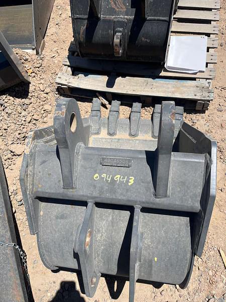 Image of Case Backhoe Bucket equipment image 3
