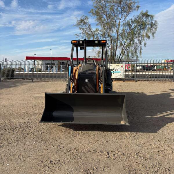 Image of Case 570N EP equipment image 2