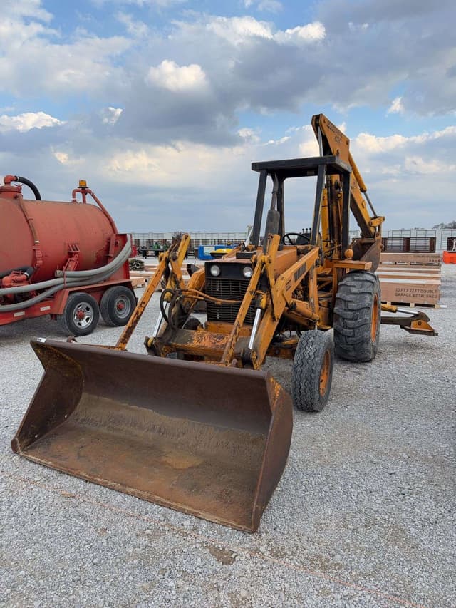 Image of Case 580 equipment image 1