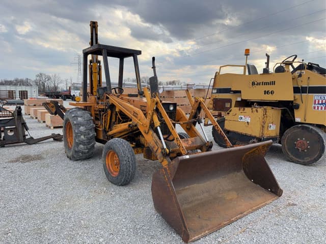 Image of Case 580 equipment image 3