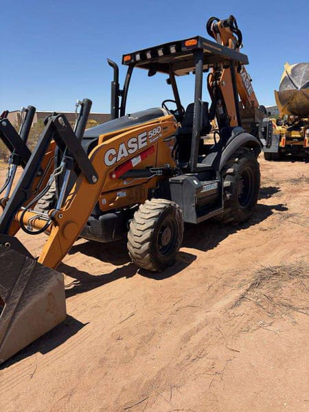 Case 580 Super N Equipment Image0