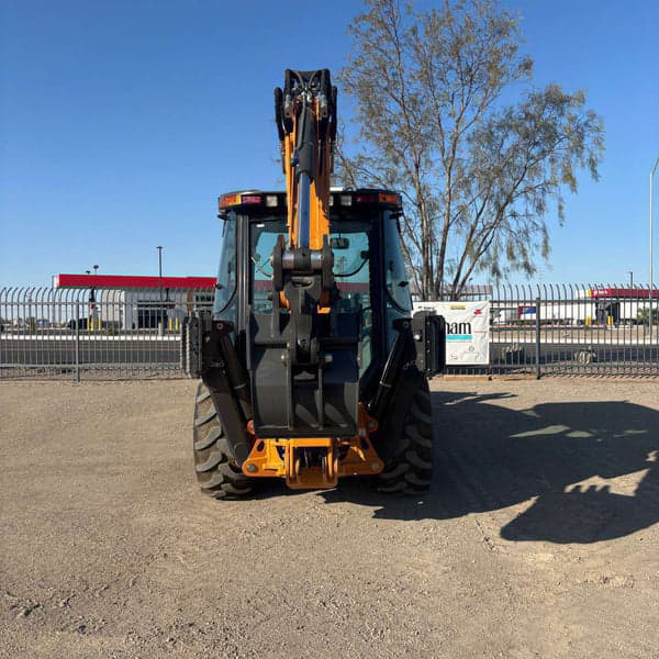 Image of Case 580 Super N equipment image 3